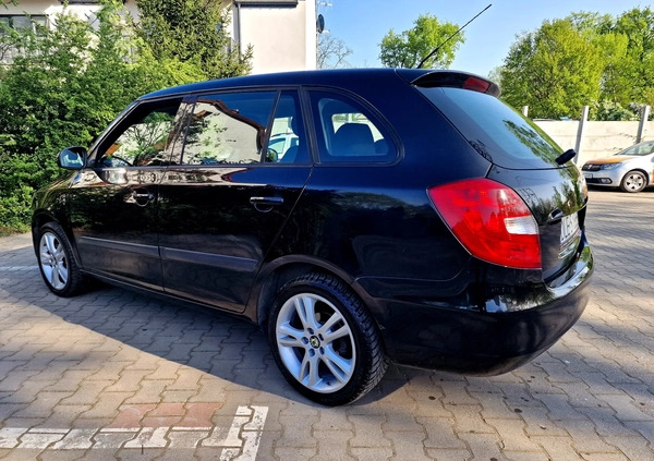 Skoda Fabia cena 17999 przebieg: 168000, rok produkcji 2008 z Wrocław małe 211